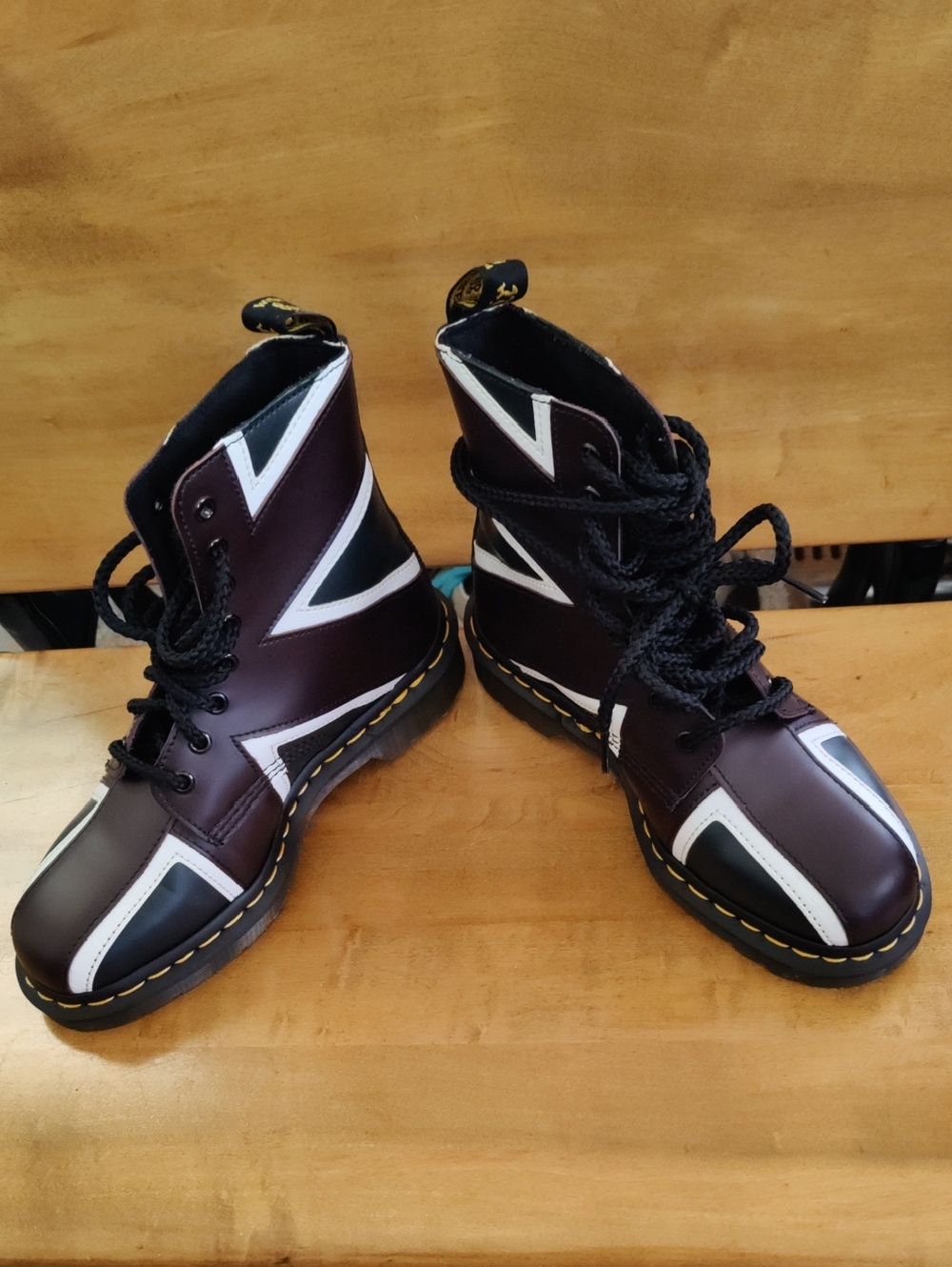 Dr. Marten 1460 Pascal Brit Navy Like New Condition Oxblood & White Ladies Size7 - Picture 3 of 13
